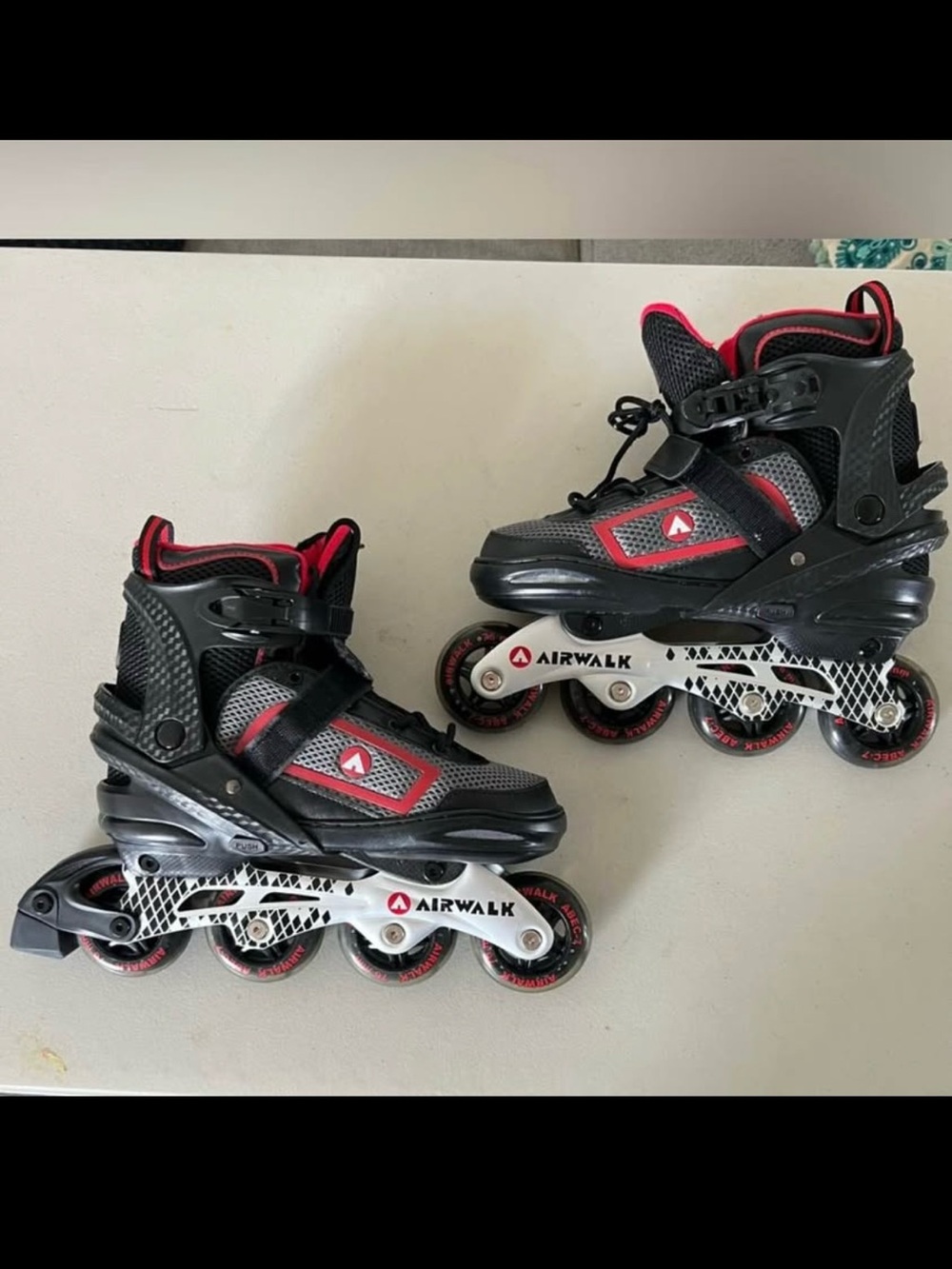 Airwalk Womens Black and Red Adjustable Rollerblades